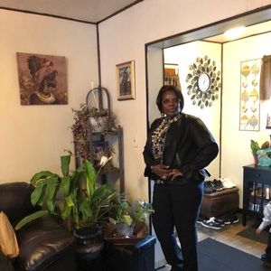 Meet your Posher, Rhonda